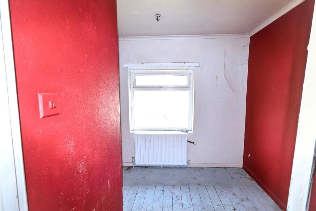 Property image 5 of 12