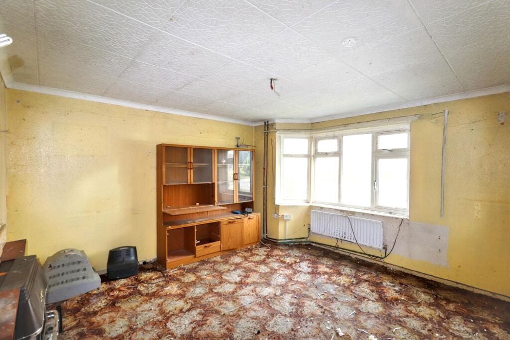 Property image 3 of 12