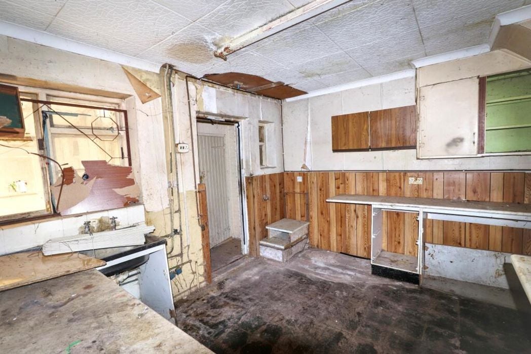 Property image 2 of 12