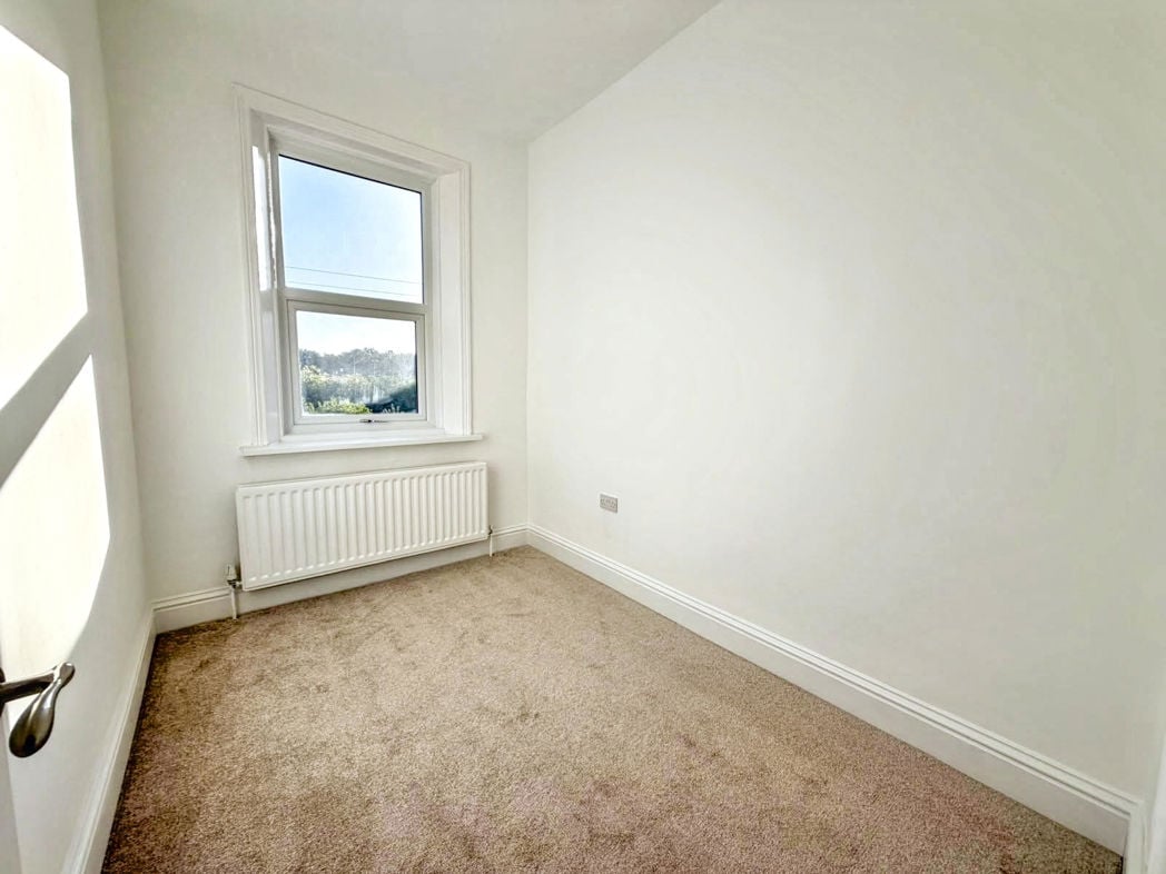Property image 4 of 7
