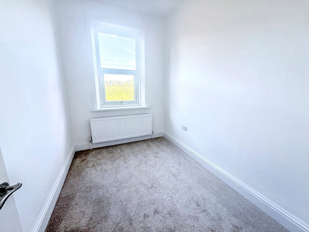 Property image 12 of 14