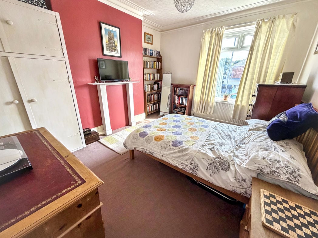 Property image 13 of 17