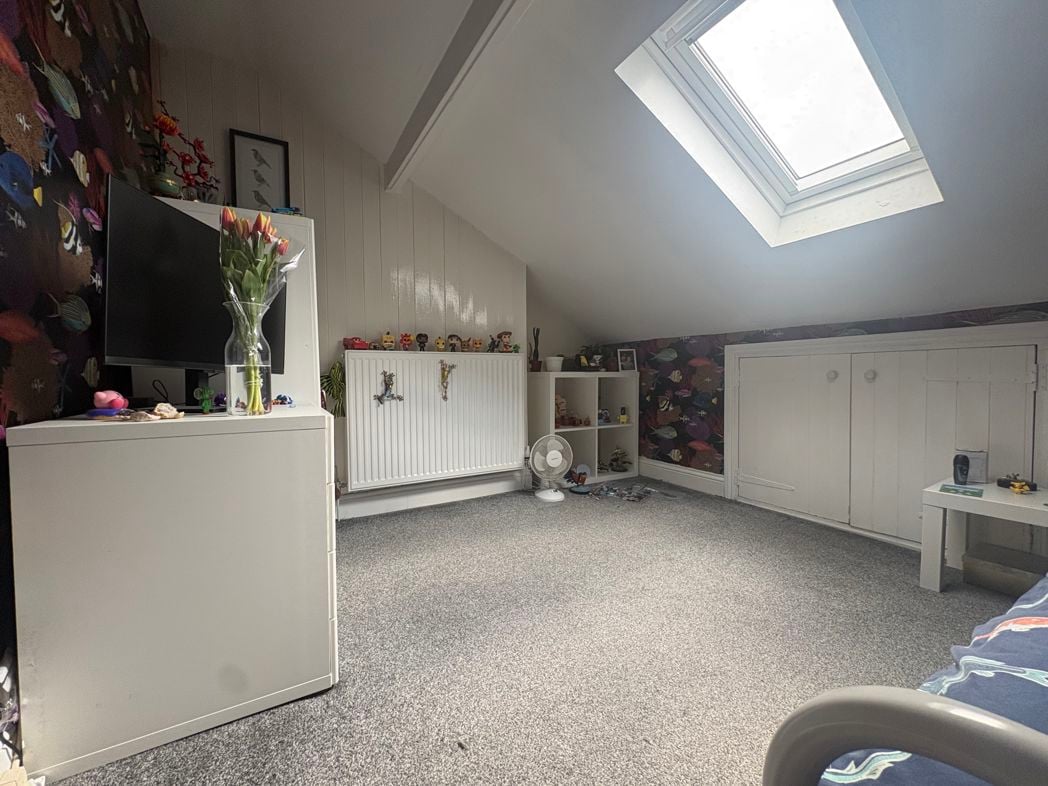 Loft Room 2