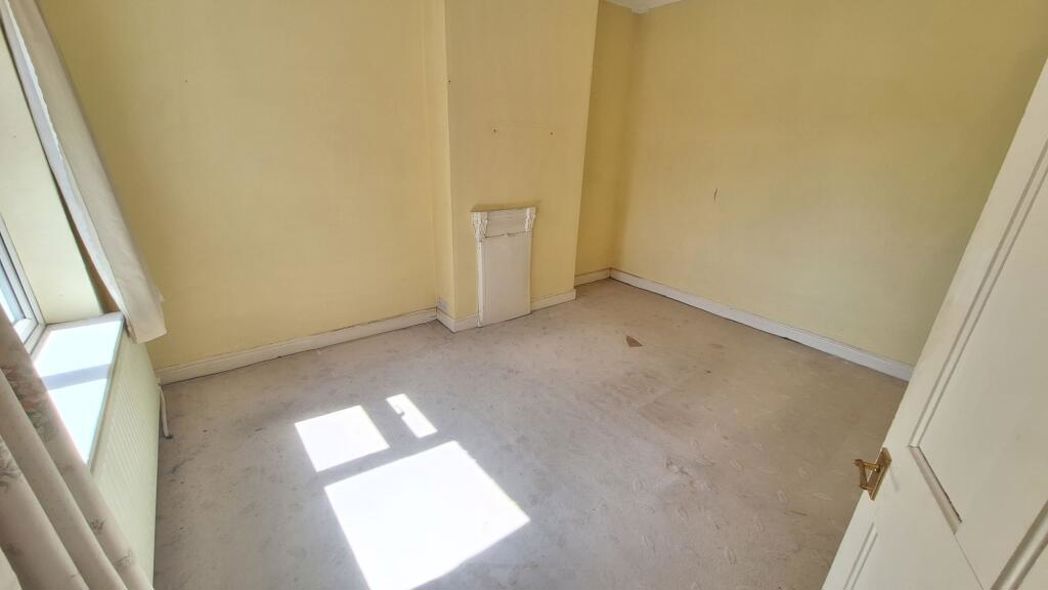 Property image 8 of 14