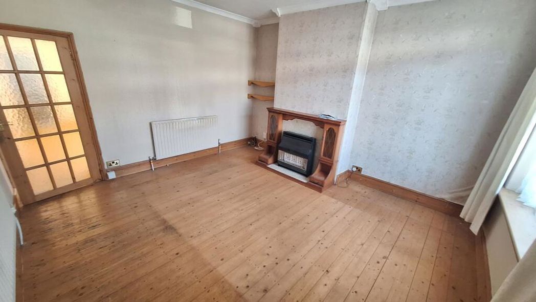 Property image 4 of 14