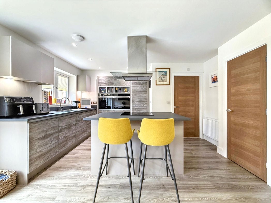 Property image 3 of 29