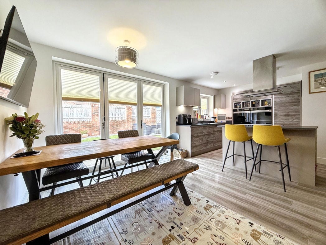 Property image 6 of 29