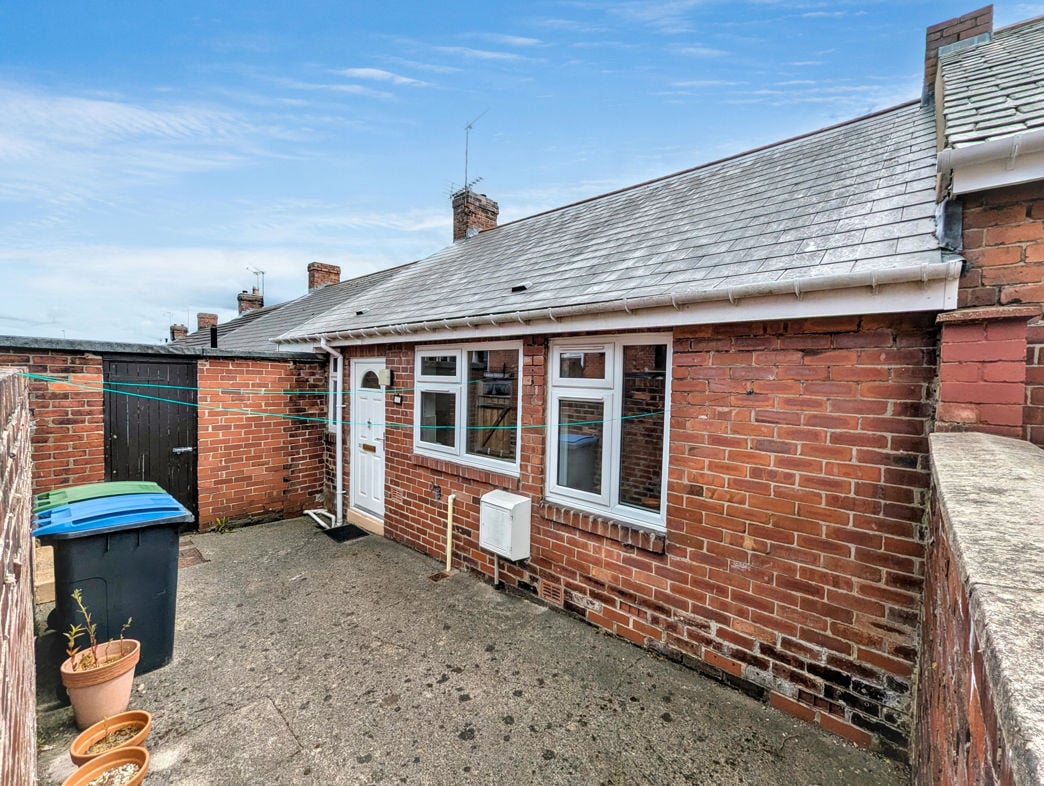 Property image 11 of 12