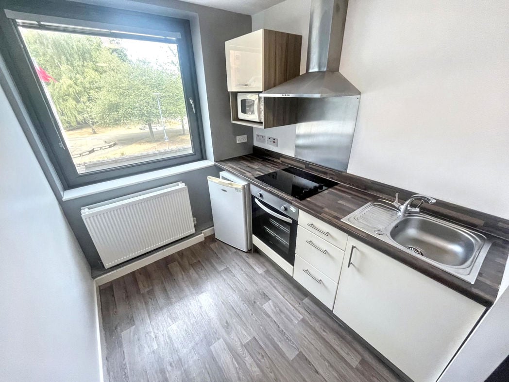 Property image 3 of 6