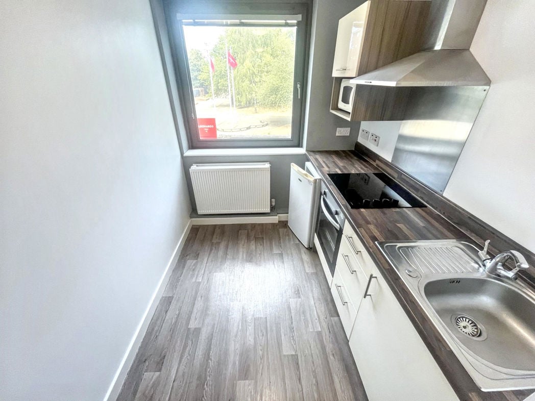 Property image 6 of 6