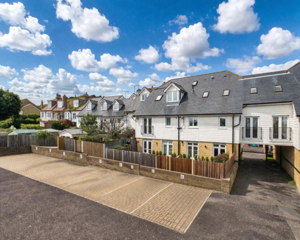 Property image 1 of 22