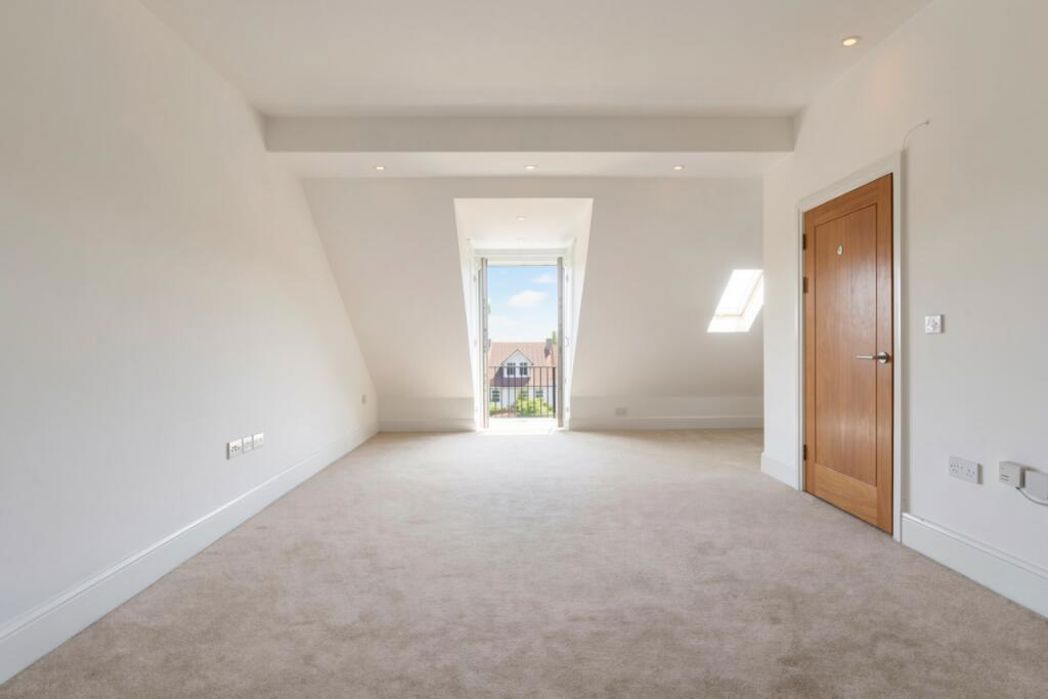 Property image 8 of 22