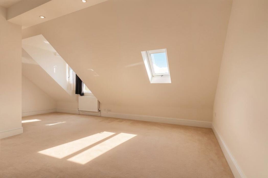 Property image 13 of 22