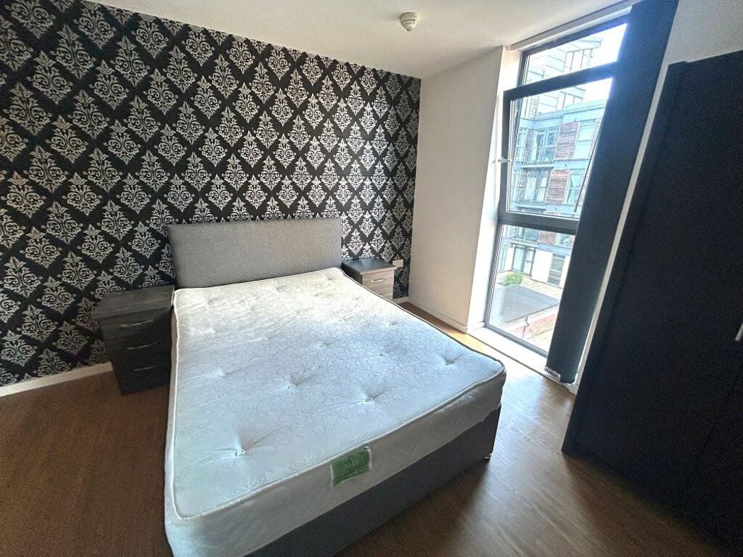Property image 3 of 9