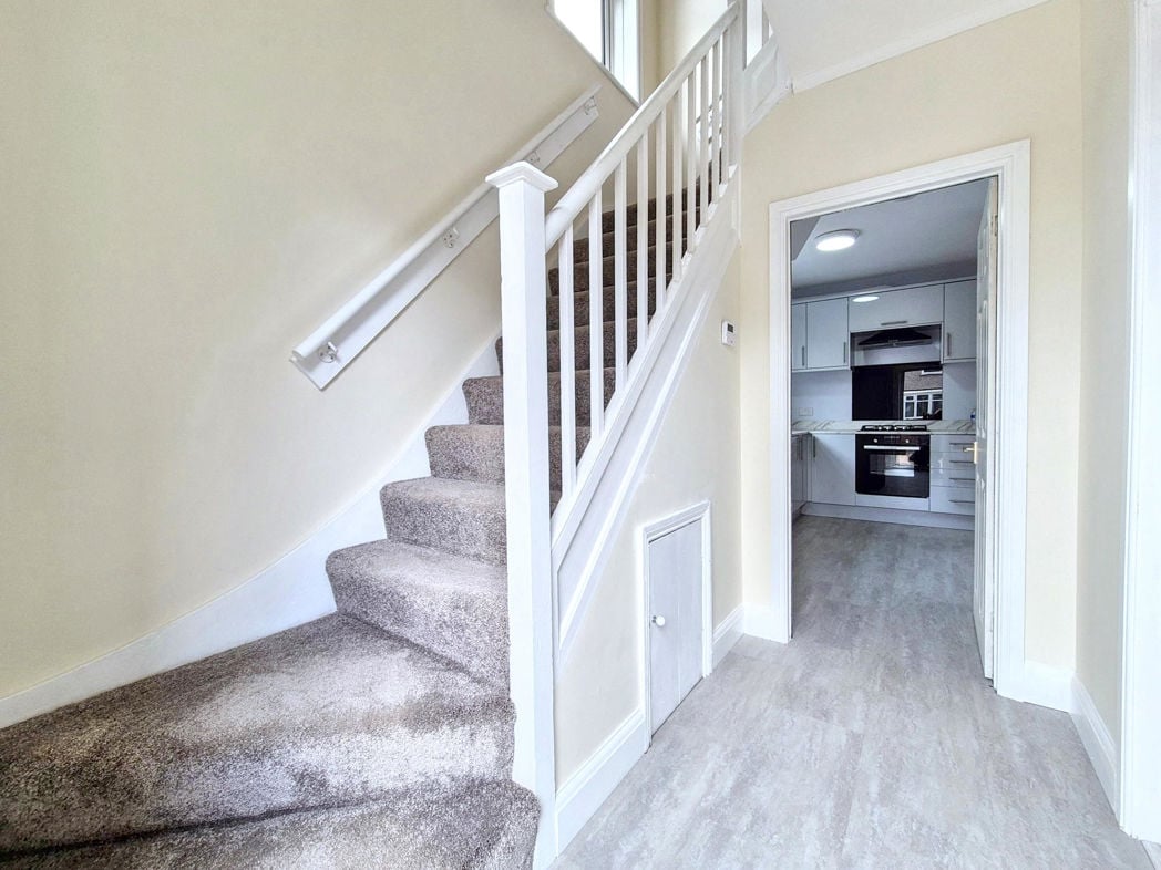 Property image 4 of 21