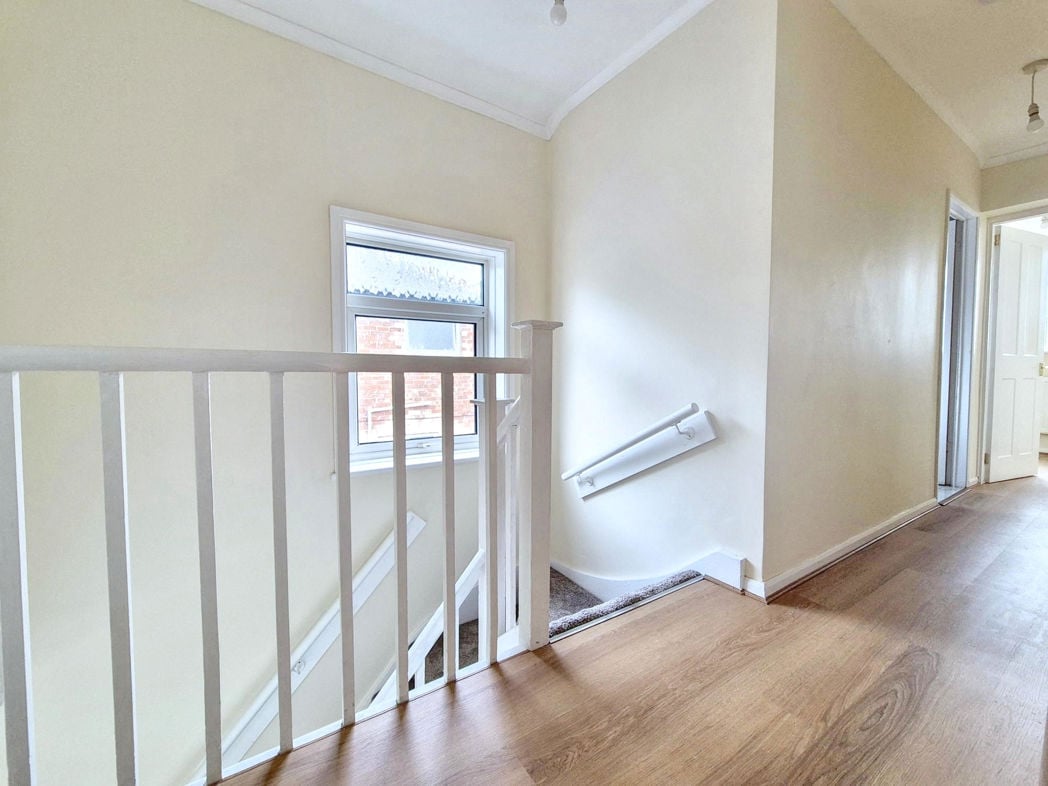 Property image 12 of 21