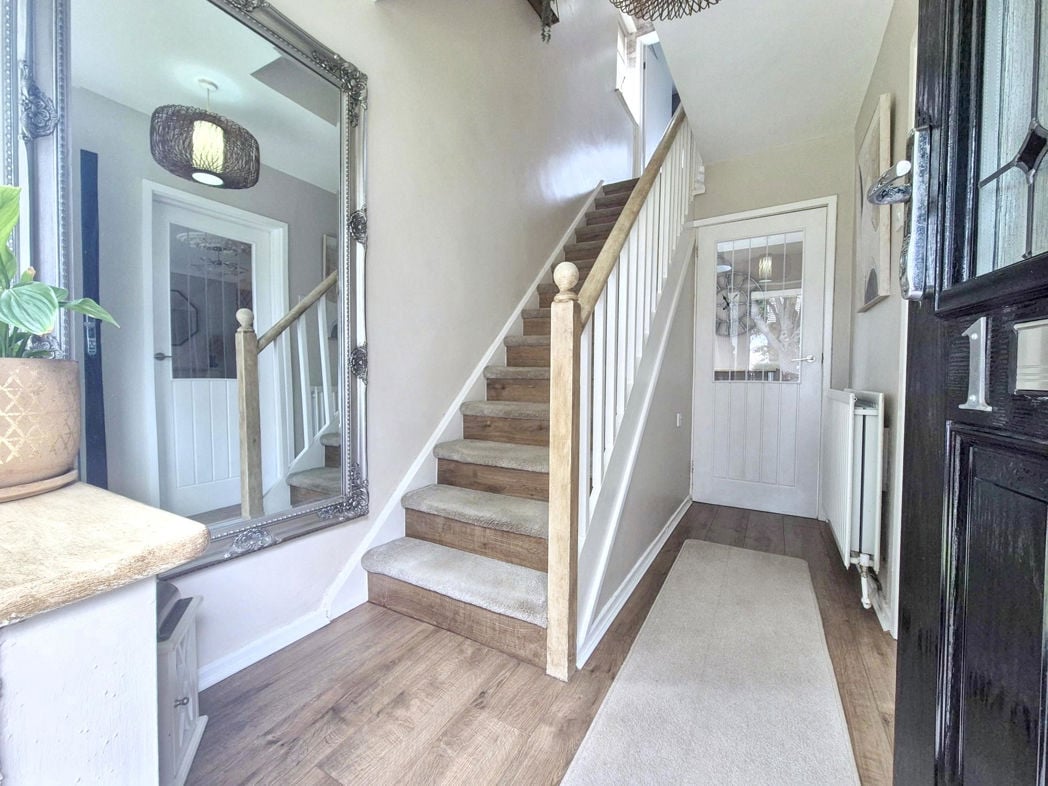 Entrance/Hallway