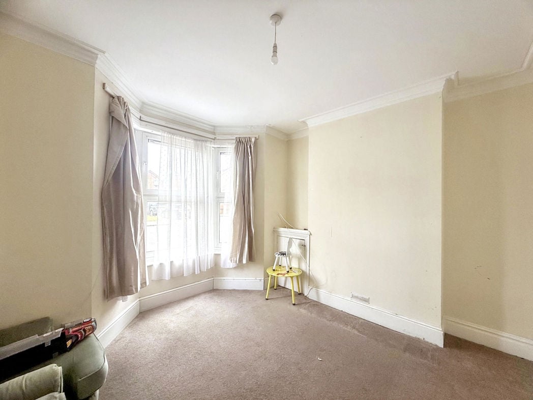 Property image 2 of 11
