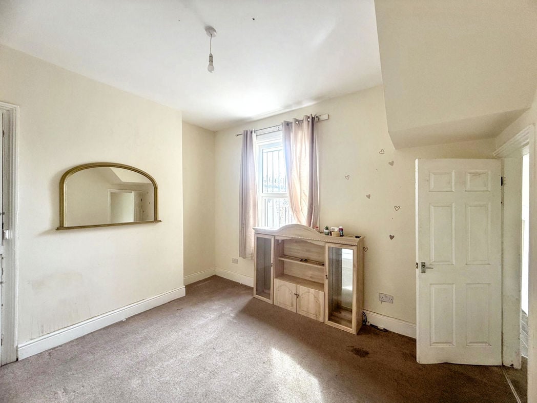 Property image 3 of 11