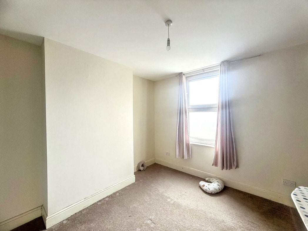 Property image 6 of 11