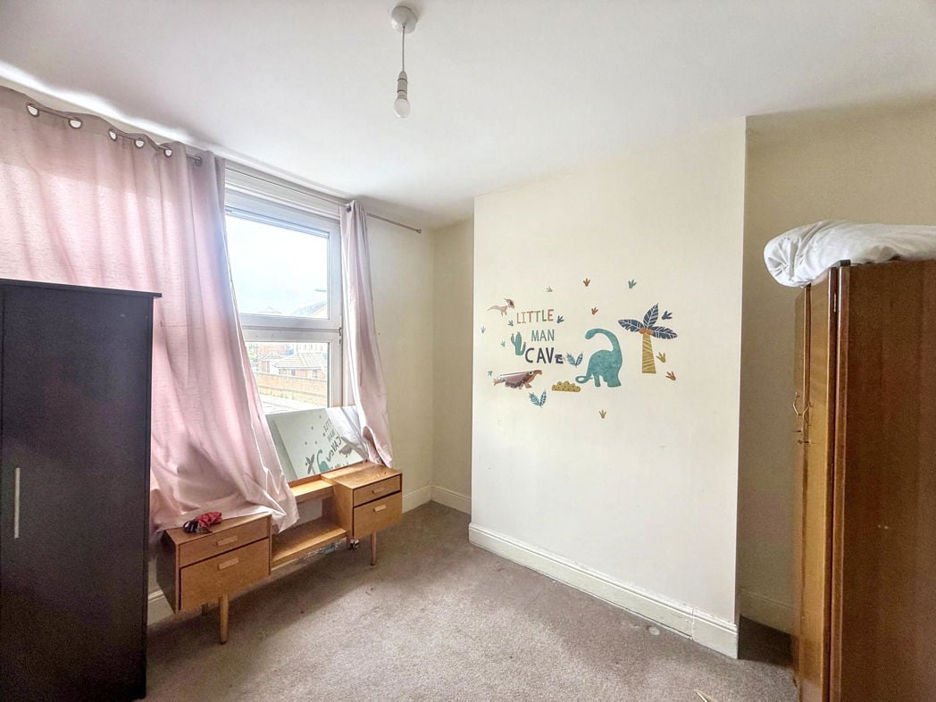 Property image 5 of 11