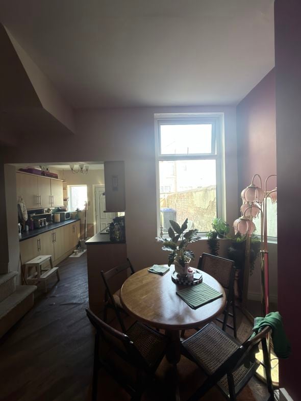 Property image 4 of 17