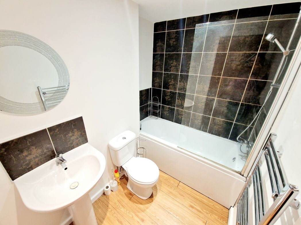 Property image 6 of 7