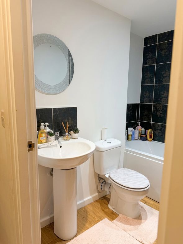 Property image 7 of 7