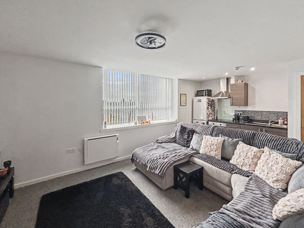 Property image 3 of 9