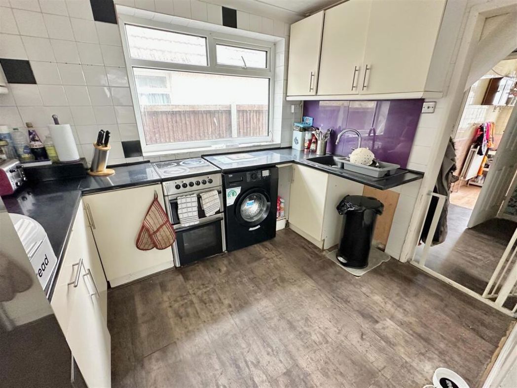 Property image 3 of 15