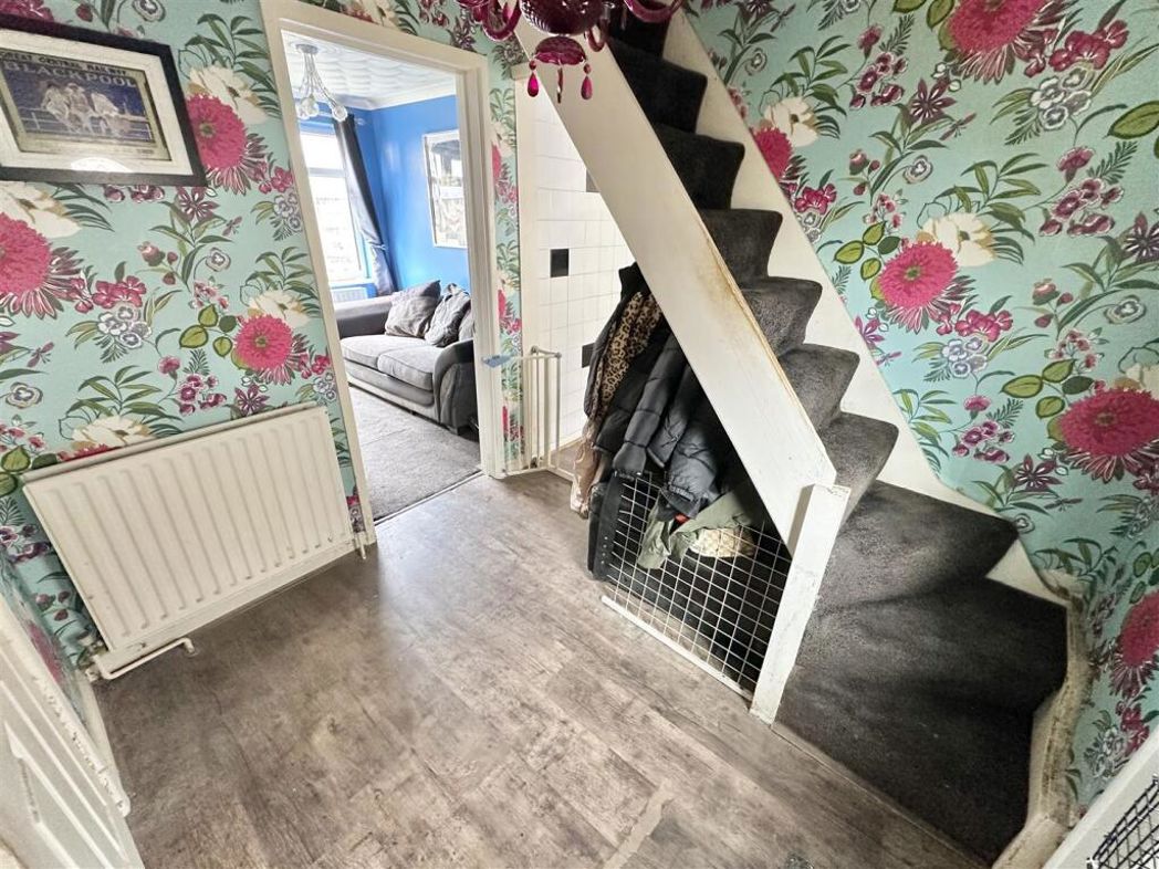 Property image 5 of 15