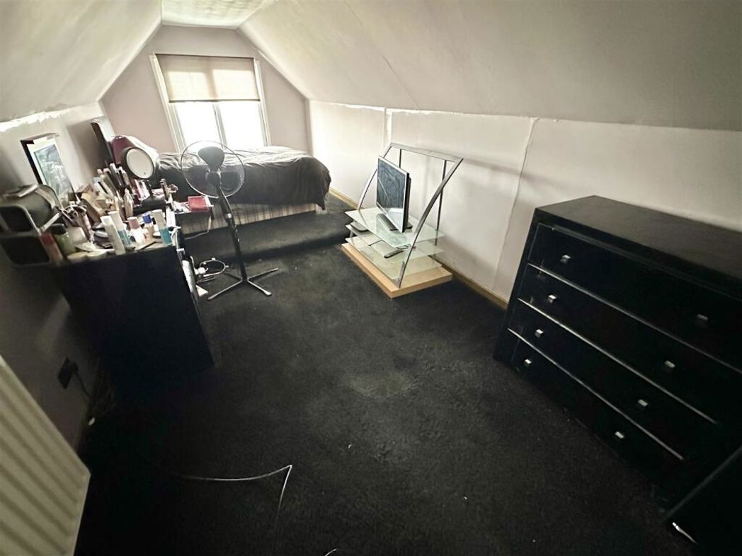 Property image 10 of 15