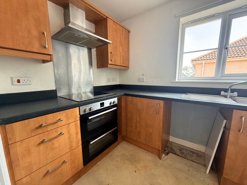Property image 3 of 8