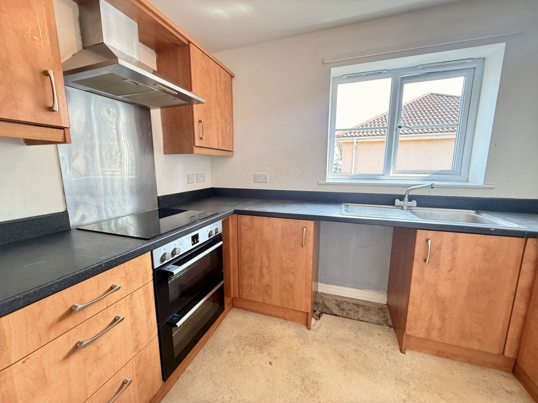 Property image 5 of 9