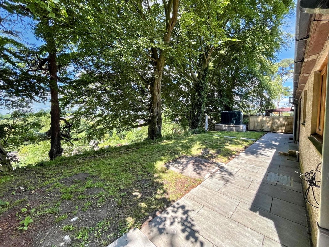 Property image 10 of 11