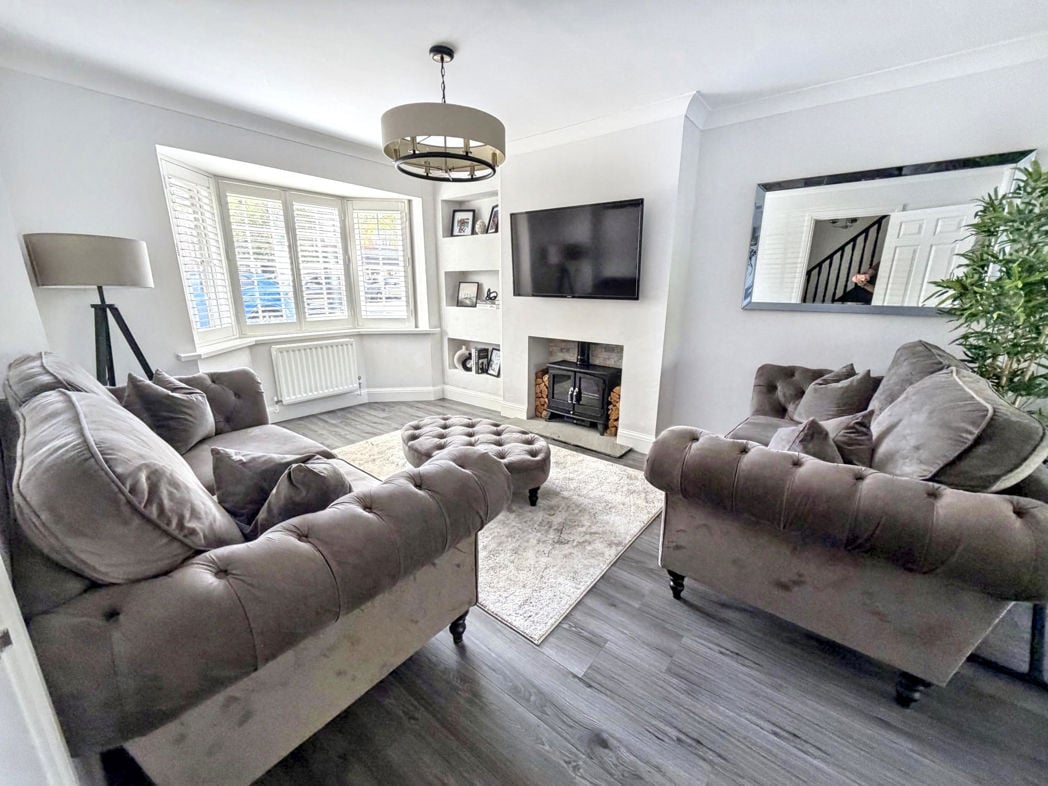 Property image 3 of 23