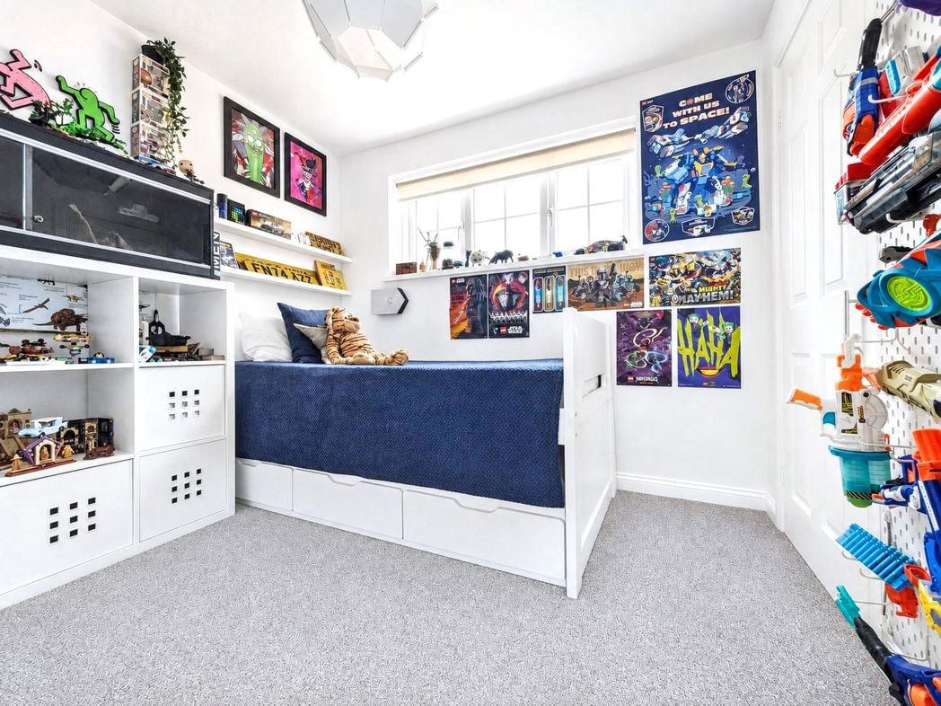 Property image 15 of 23