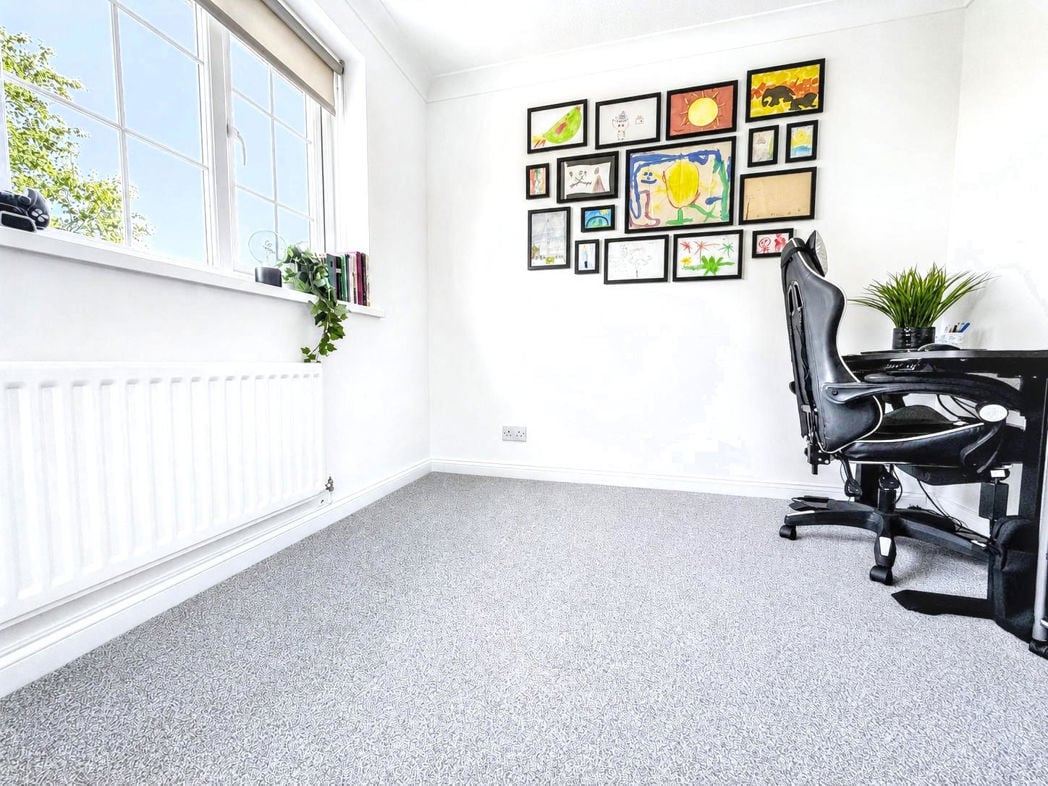 Property image 17 of 23