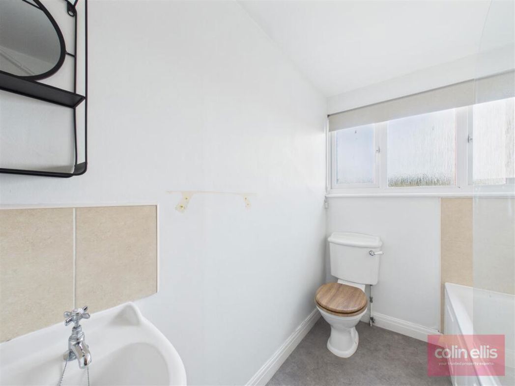 Property image 12 of 14