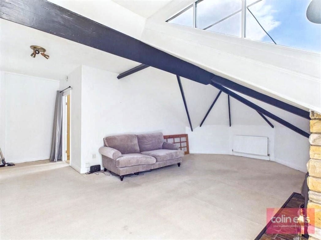 Property image 6 of 14