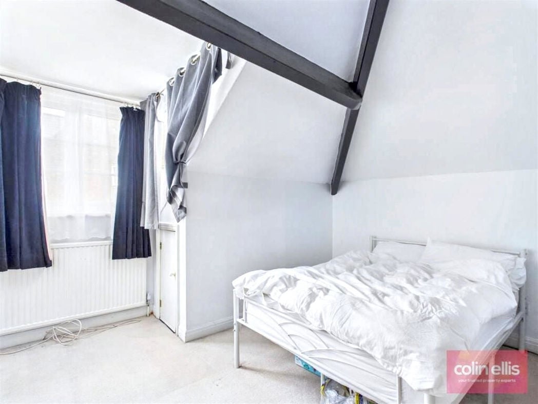 Property image 11 of 14
