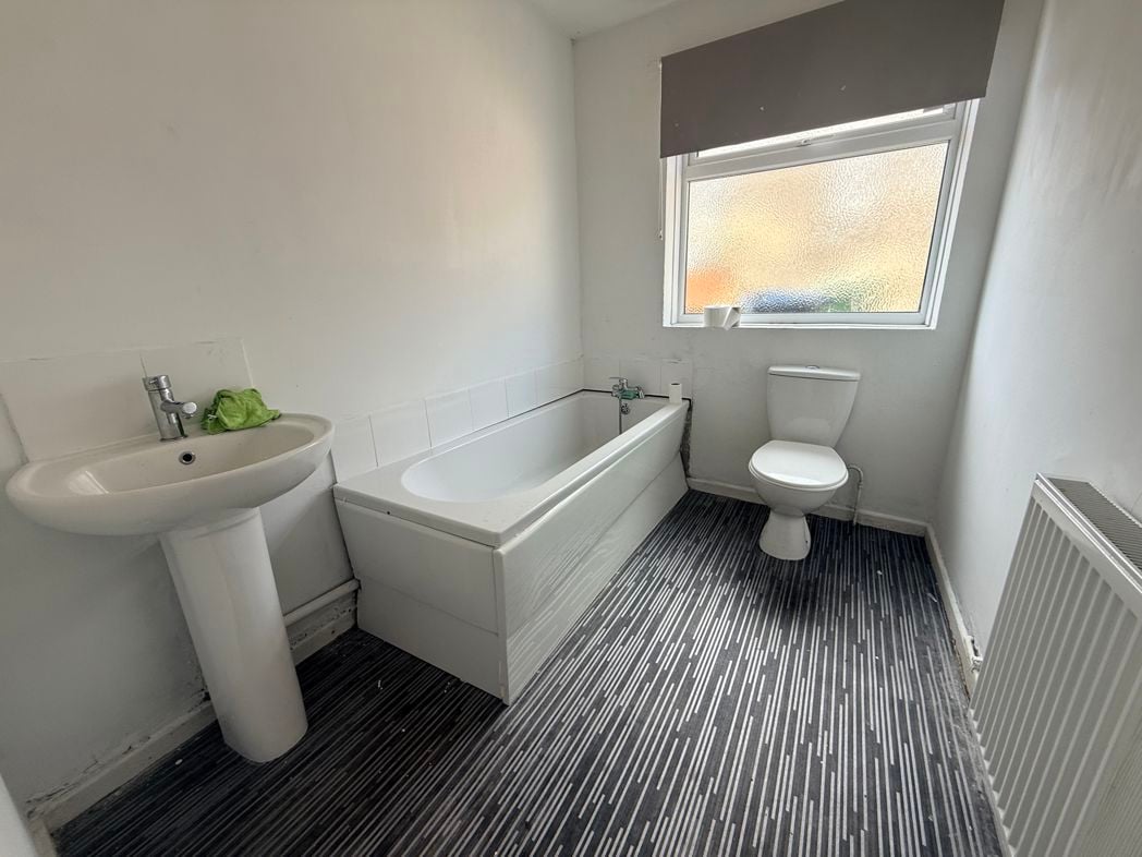 Property image 4 of 9
