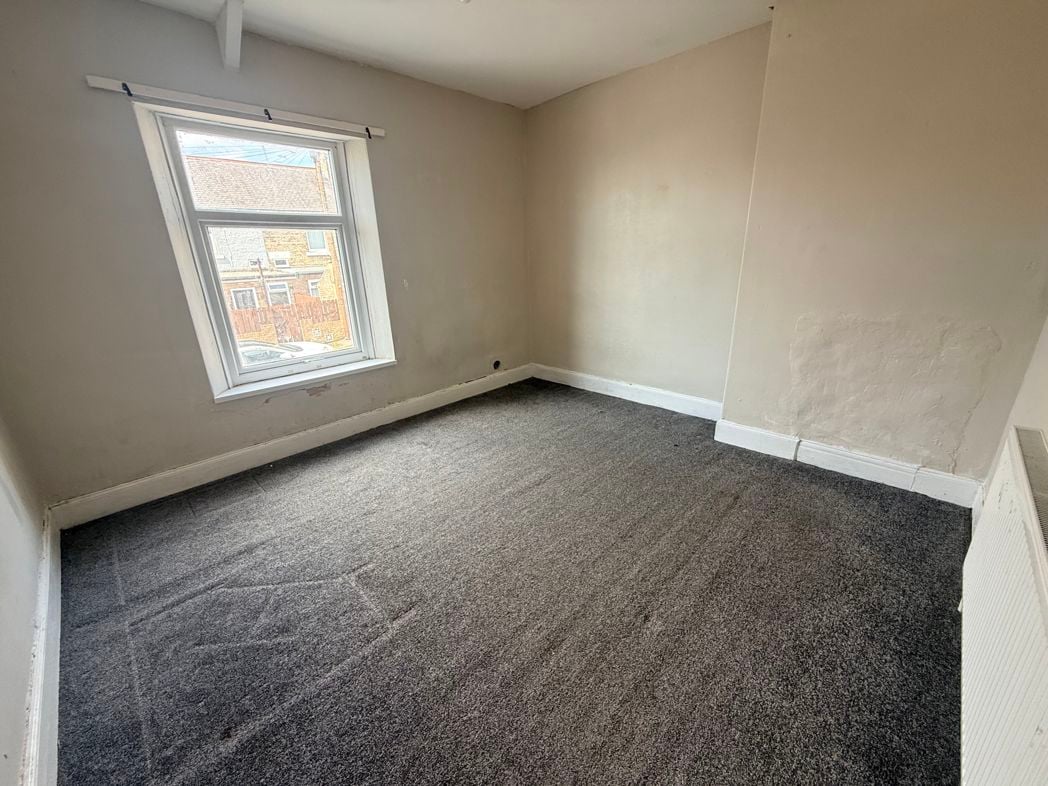 Property image 8 of 9