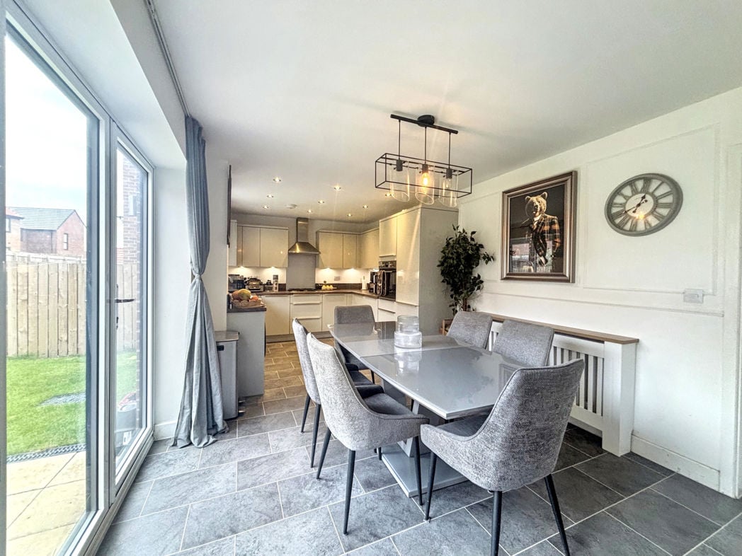 Property image 12 of 31