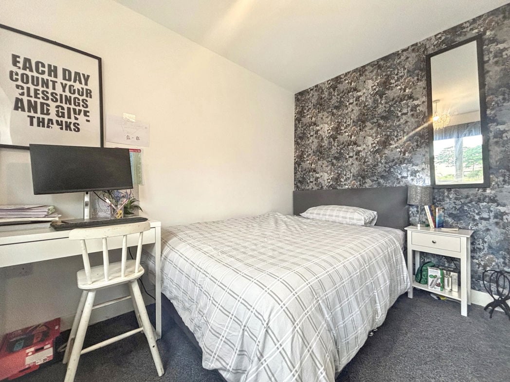 Property image 26 of 31