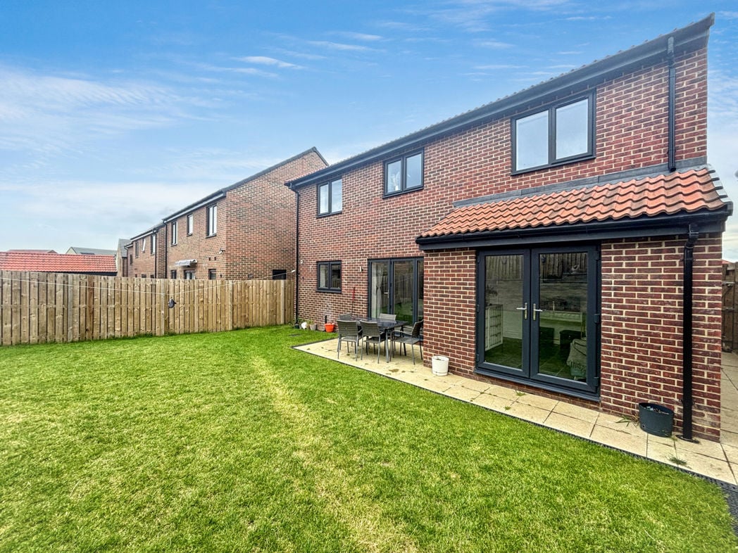 Property image 2 of 31
