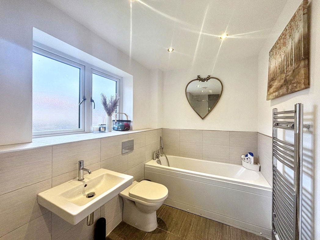Property image 17 of 31