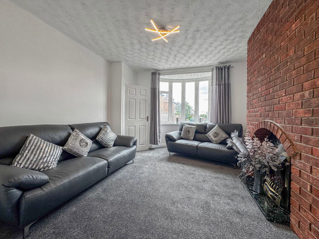 Property image 3 of 9