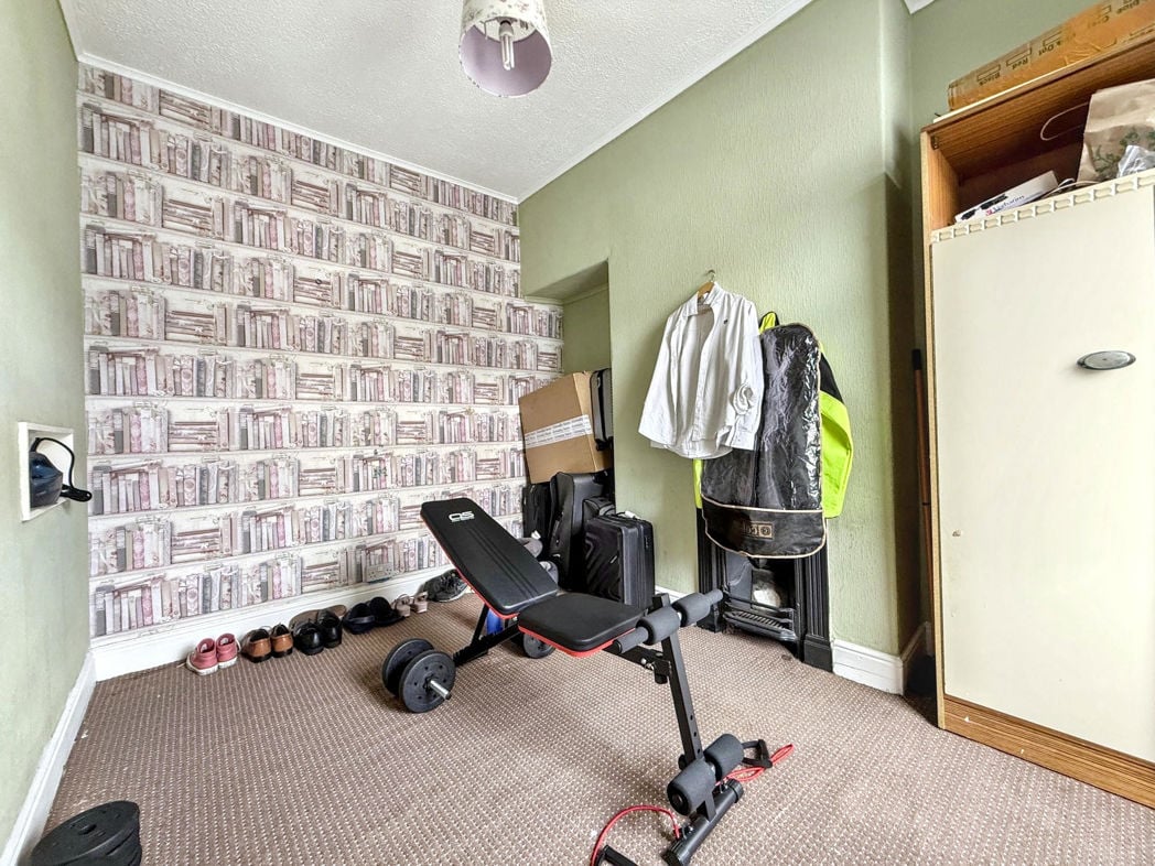 Property image 11 of 16
