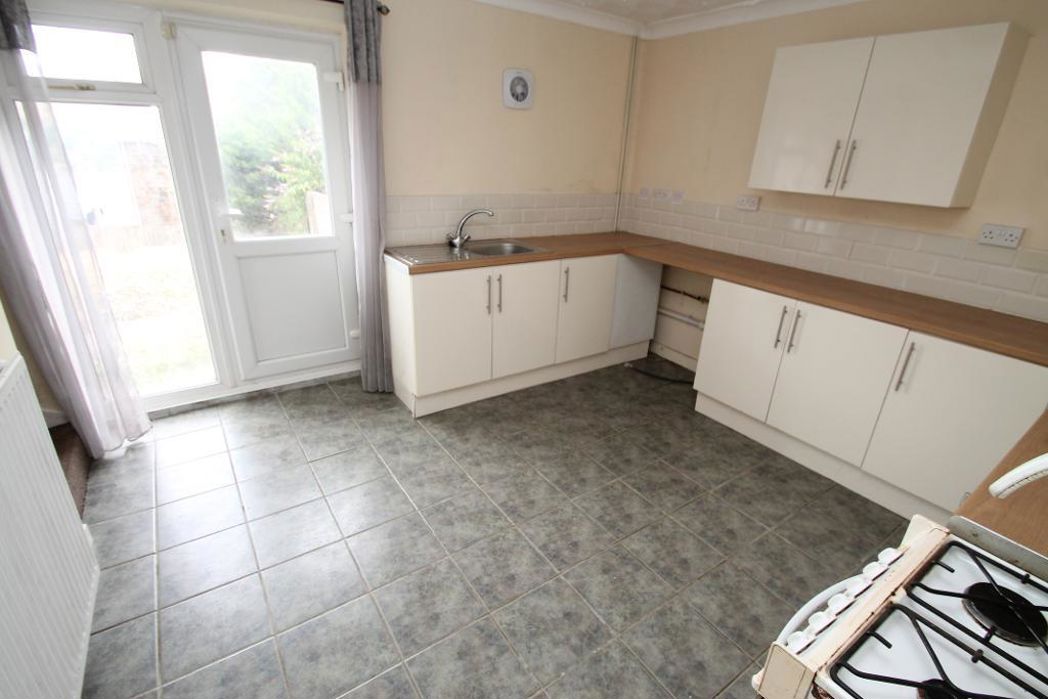Property image 4 of 19